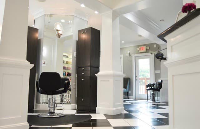 Haven Spa & Salon nail photo 1